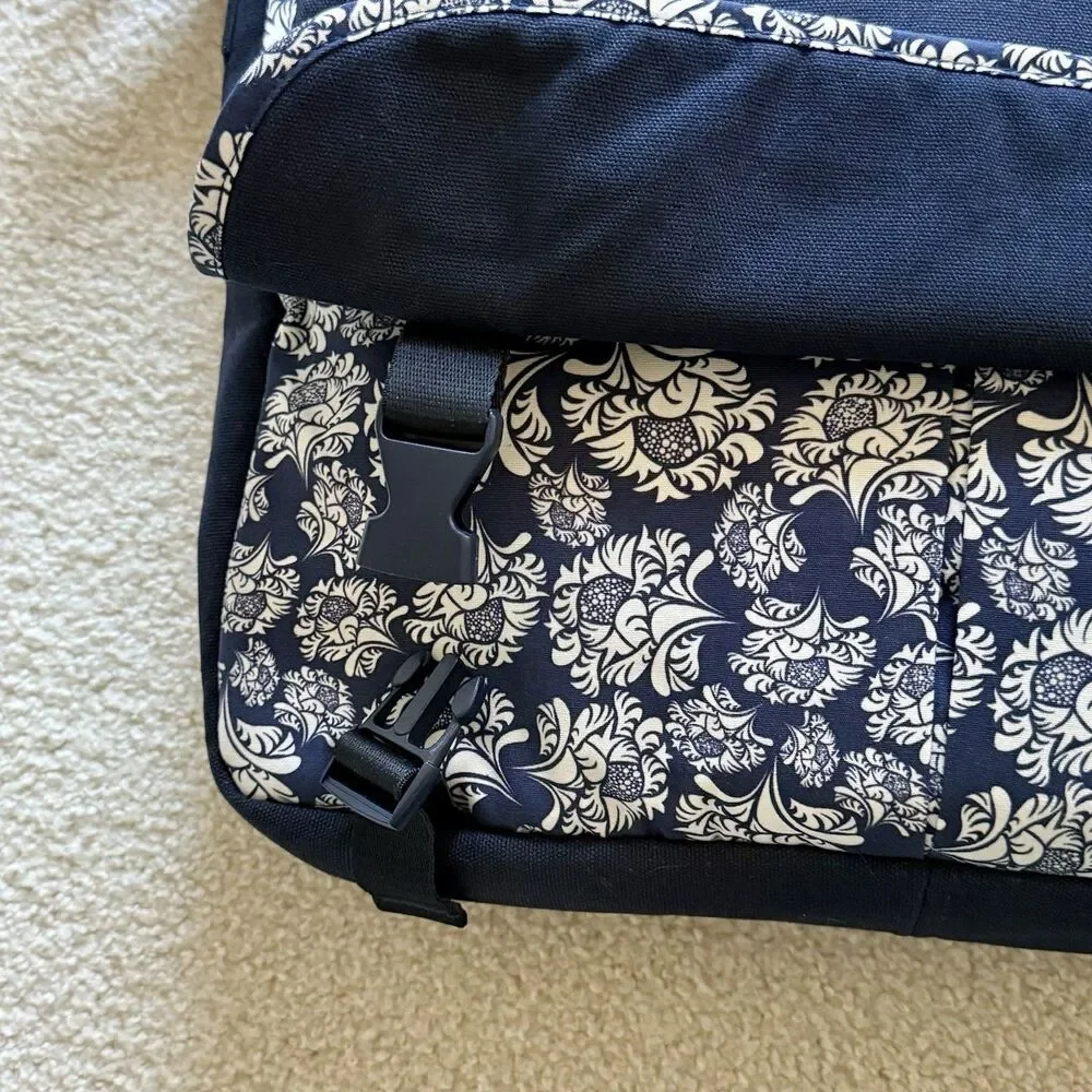 Iota Chic Laptop Messenger Bag - Up To 16
